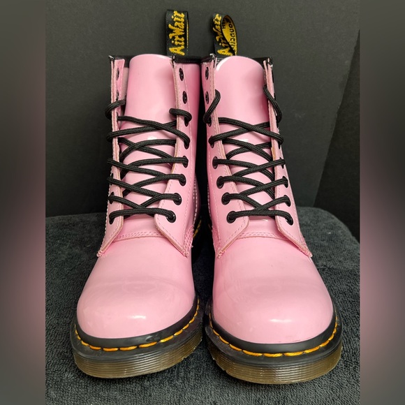 Dr. Doc Martens 1460 W Pale Pink Patent Leather Grunge Combat Boots Womens 6 NEW - Picture 3 of 8